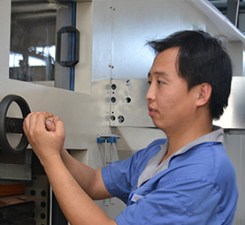 Service Department Zhongnan District Engineer